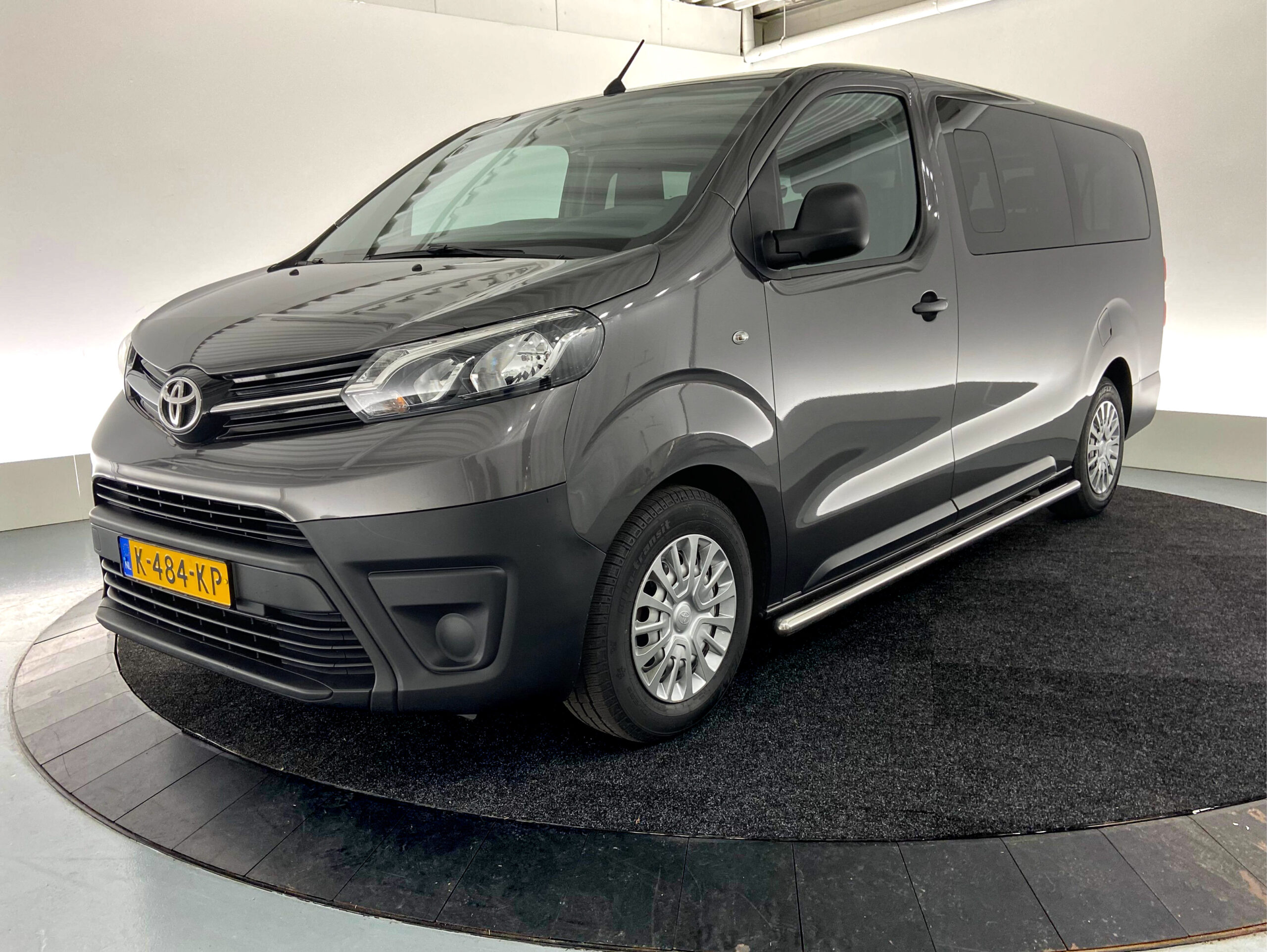 Huurtarieven Blankert Autoverhuur VAKANTIE AANBIEDING 9-Persoons bus: *Slechts € 895,- incl. BTW voor een hele week.